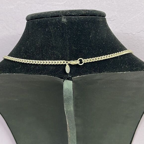 Worthington Silver Tone Glass Cut Pendent 28 Inch Chain - Picture 6 of 9